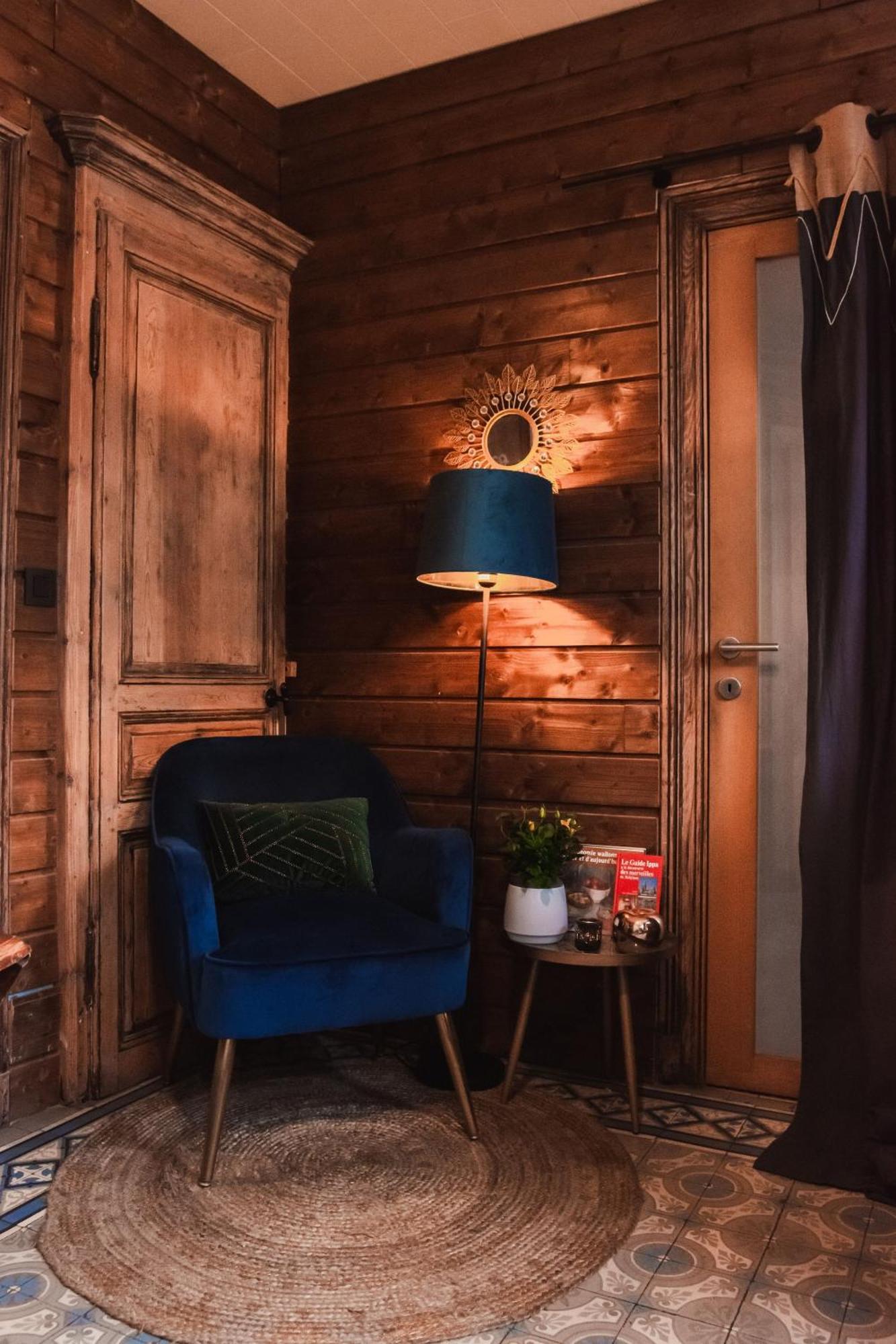 Maison d'hôte Les Notes Endormie Chambre Secrète Berzee Exterior foto